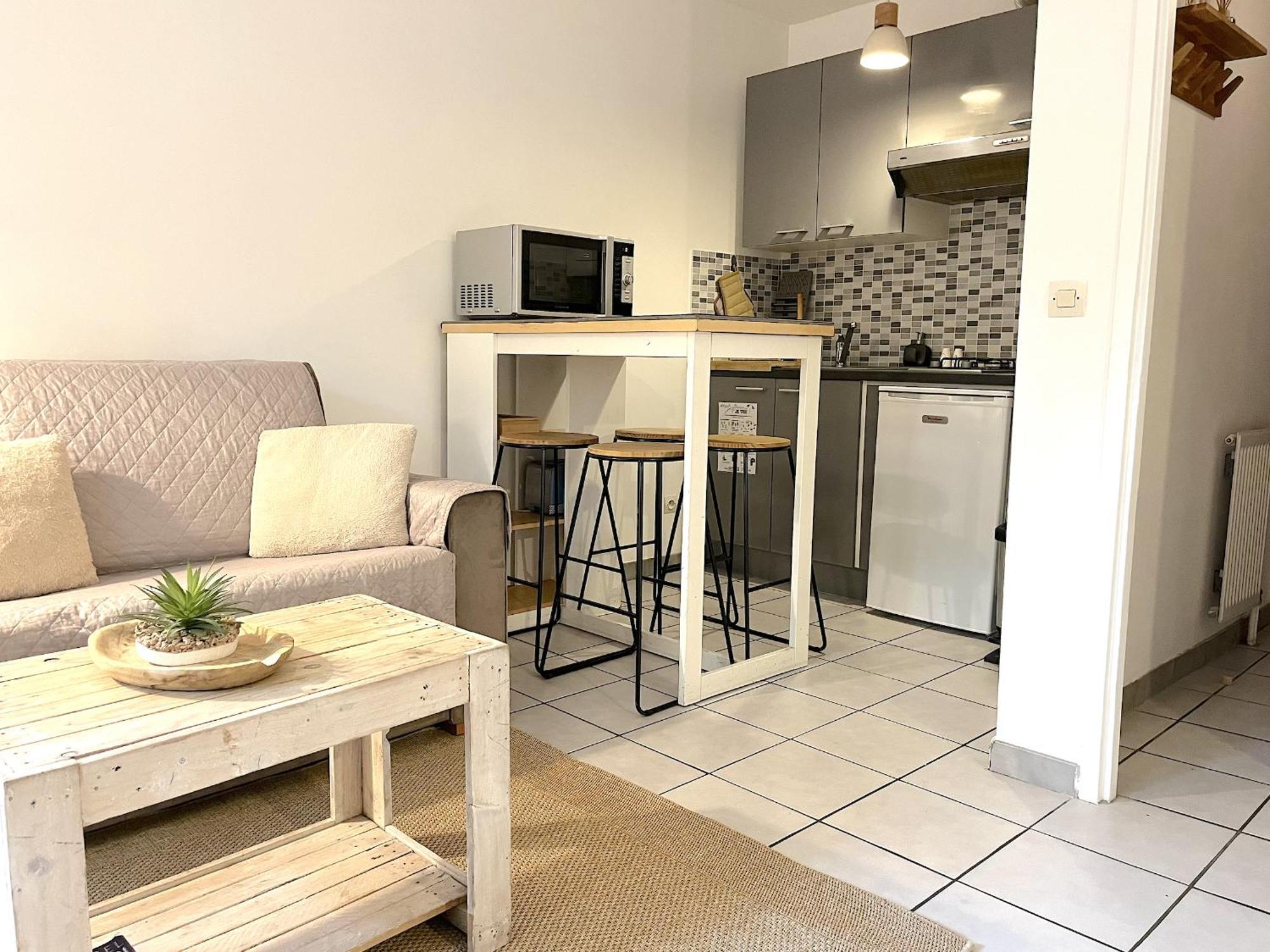 Studio lumineux à Annecy Apartamento Exterior foto
